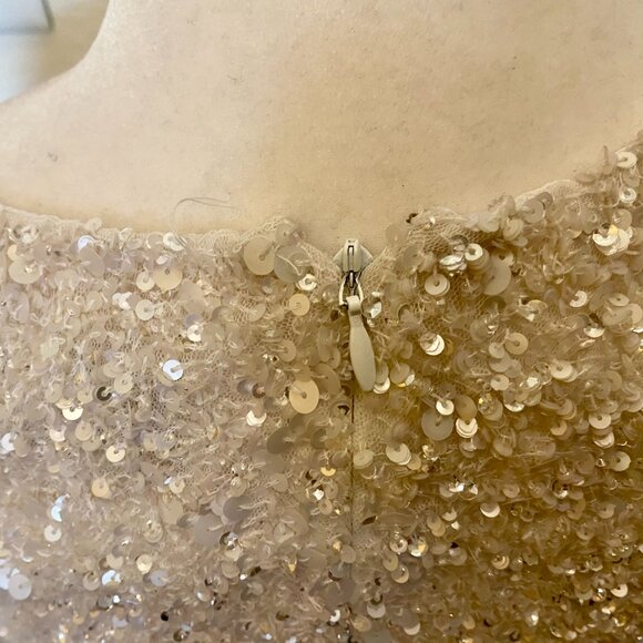 Theia Cap Sleeve White / Silver Sequin Dress Size 2 - Picture 8 of 9